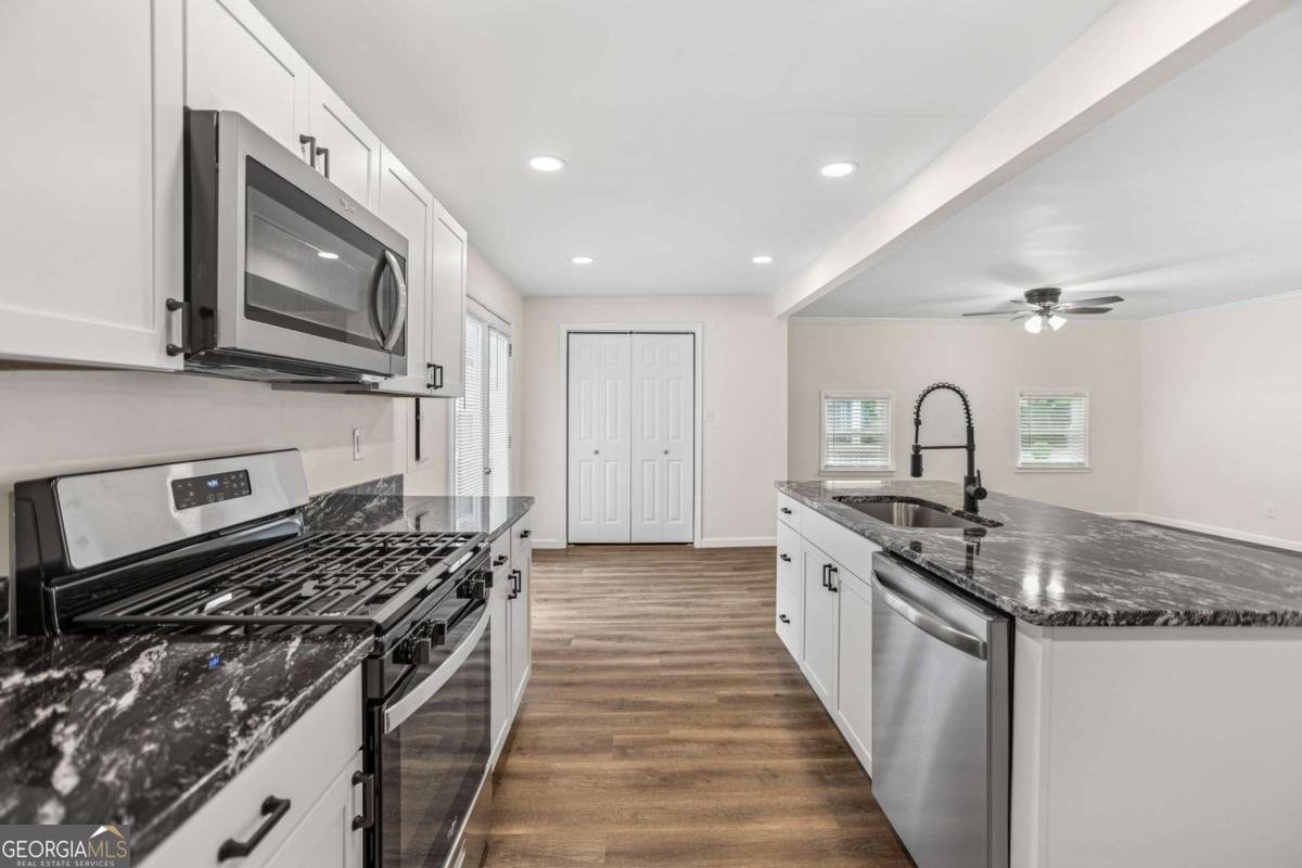 2049 Phillips Drive Atlanta - 14