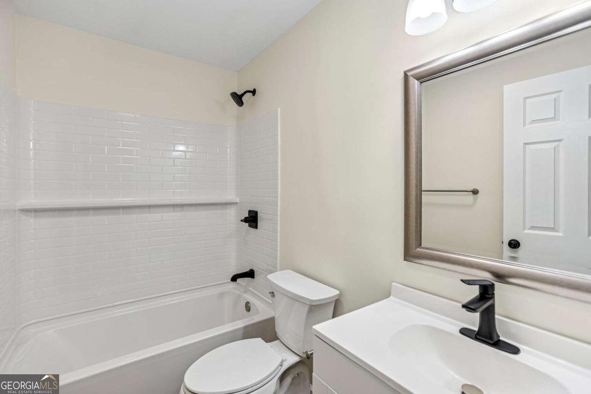 2049 Phillips Drive Atlanta - 29