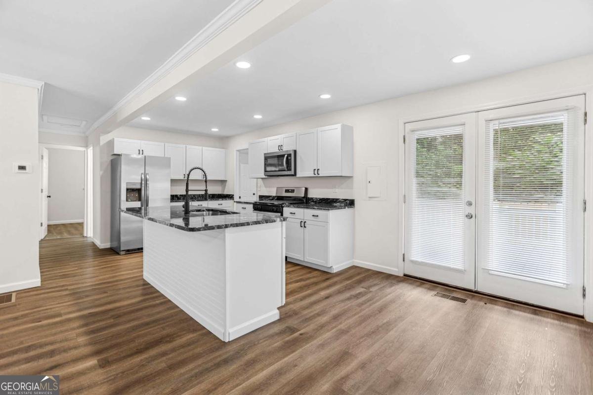 2049 Phillips Drive Atlanta - 8
