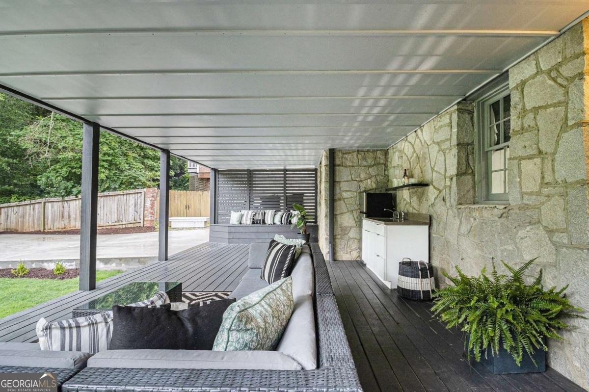 879 Wildwood Road Atlanta - 33