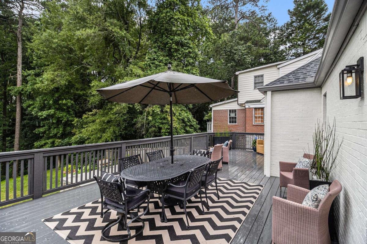 879 Wildwood Road Atlanta - 37