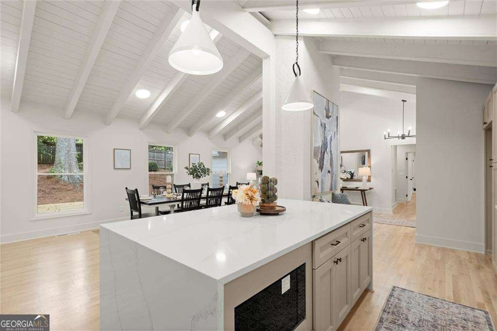 6405 Cherry Tree Lane Atlanta - 6