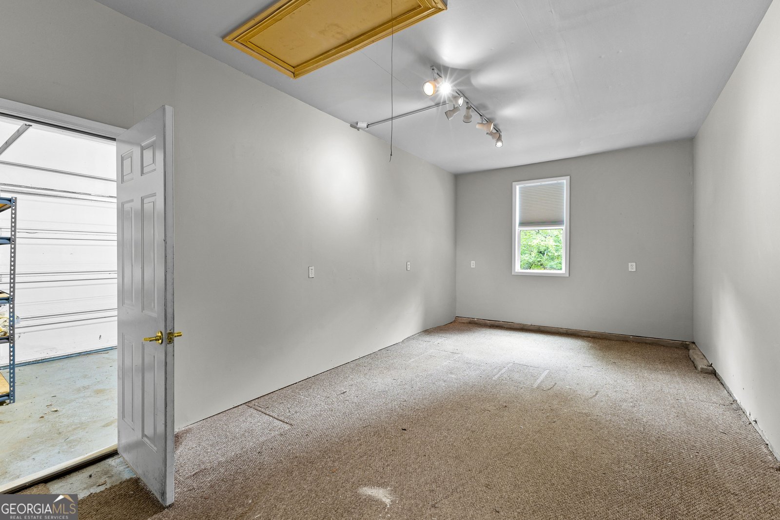 205 Strathmore Drive Sharpsburg - 13