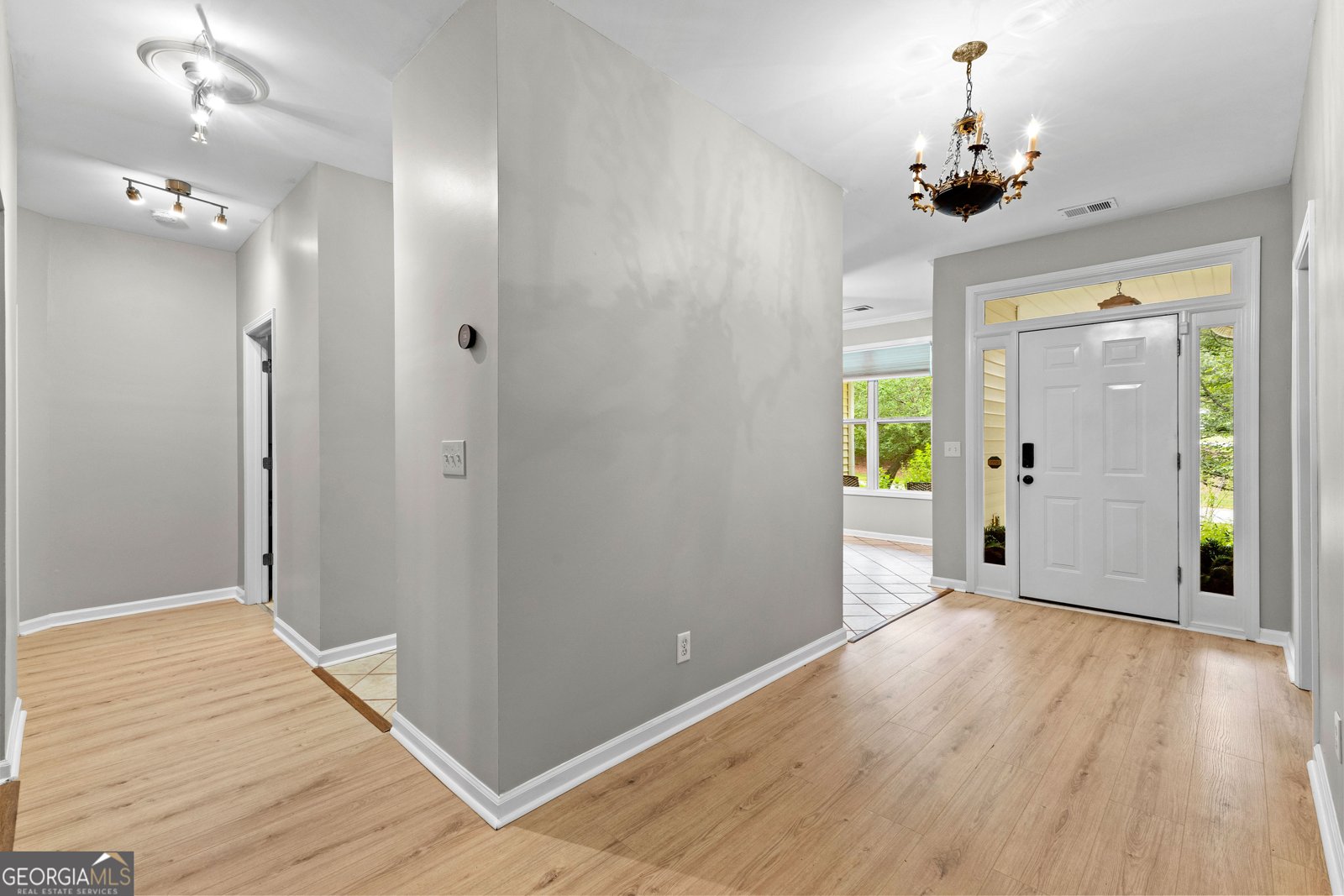 205 Strathmore Drive Sharpsburg - 4