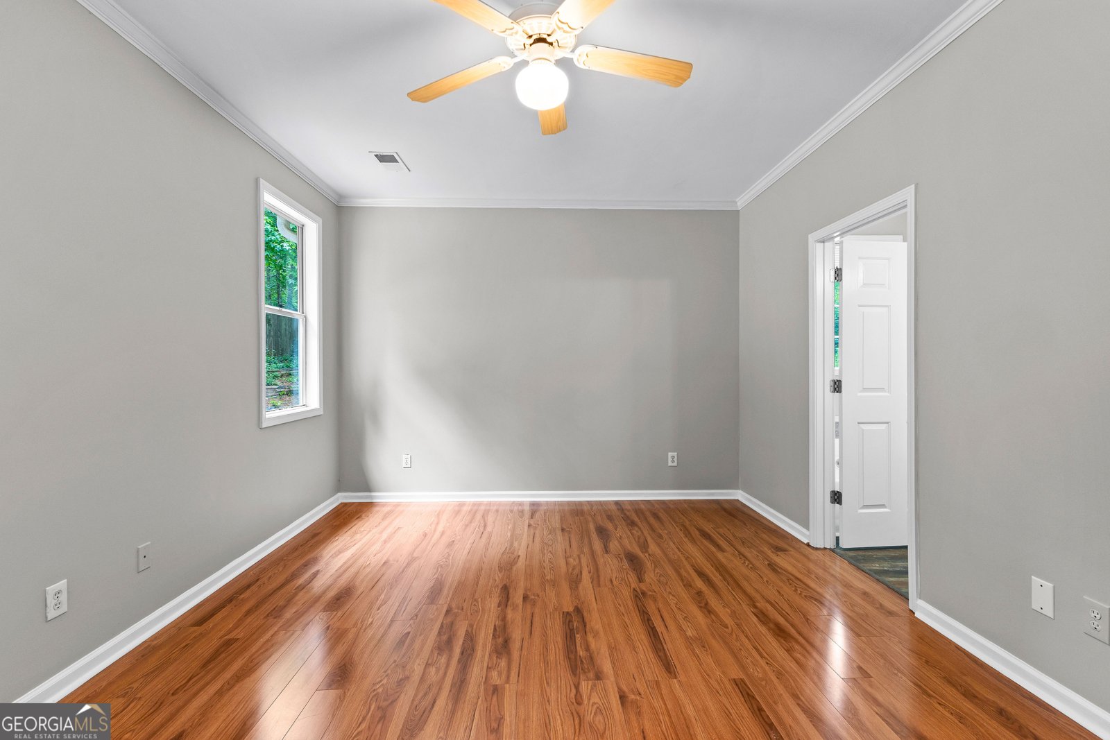205 Strathmore Drive Sharpsburg - 6