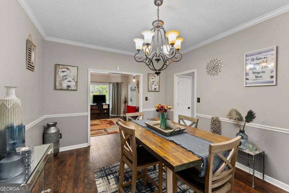 76 BARRINGTON FARMS Parkway Sharpsburg - 4