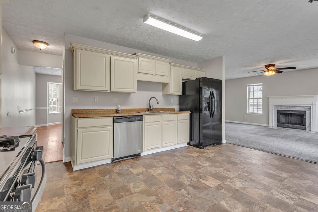 1138 School Side Drive Lithonia - 24