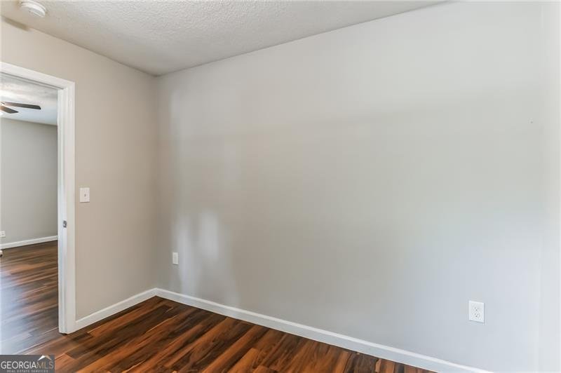 2069 Chicago Avenue Atlanta - 10