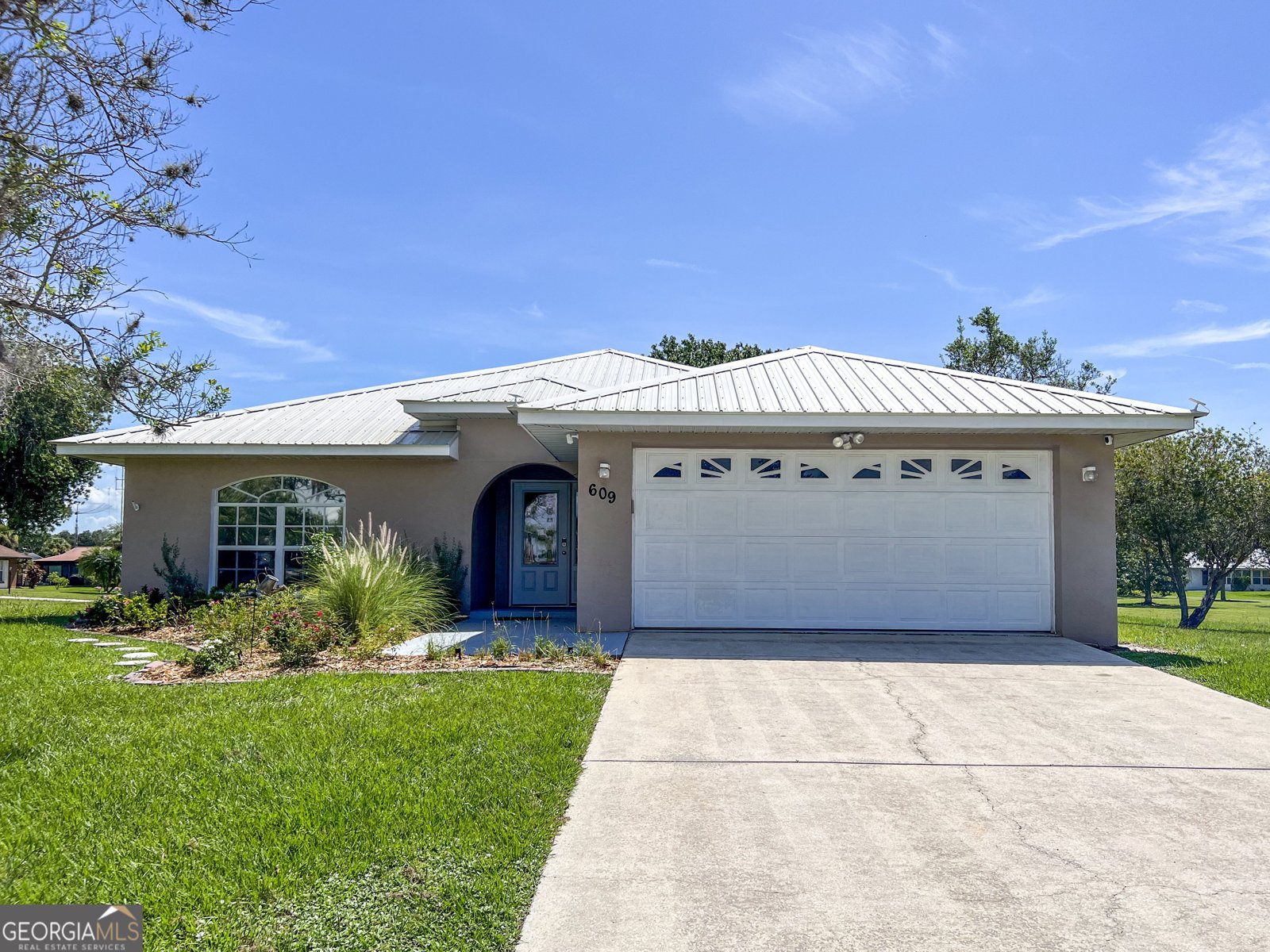 609 Limetree Drive Sebring - 1