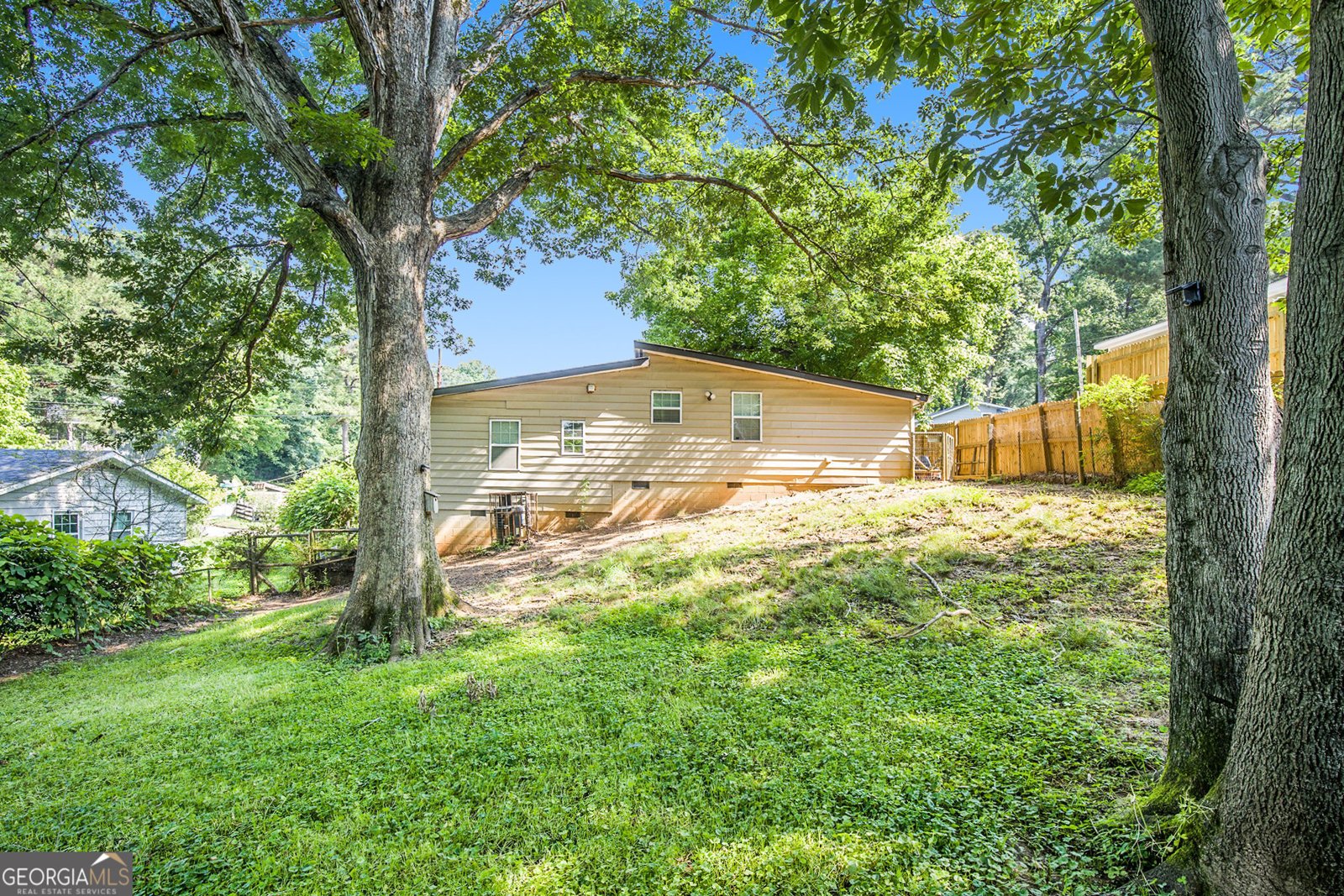 1636 Mary George Avenue Atlanta - 23