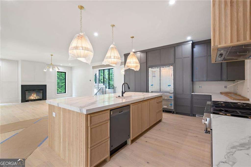 130 Nova Lane Roswell - 1