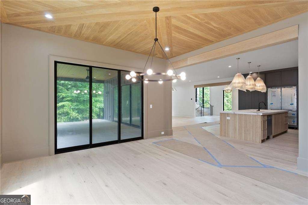 130 Nova Lane Roswell - 6