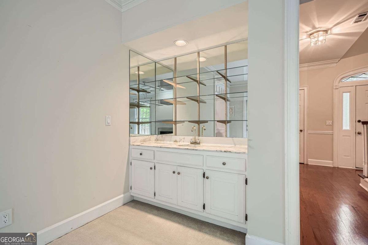 7155 Roswell Road Atlanta - 16