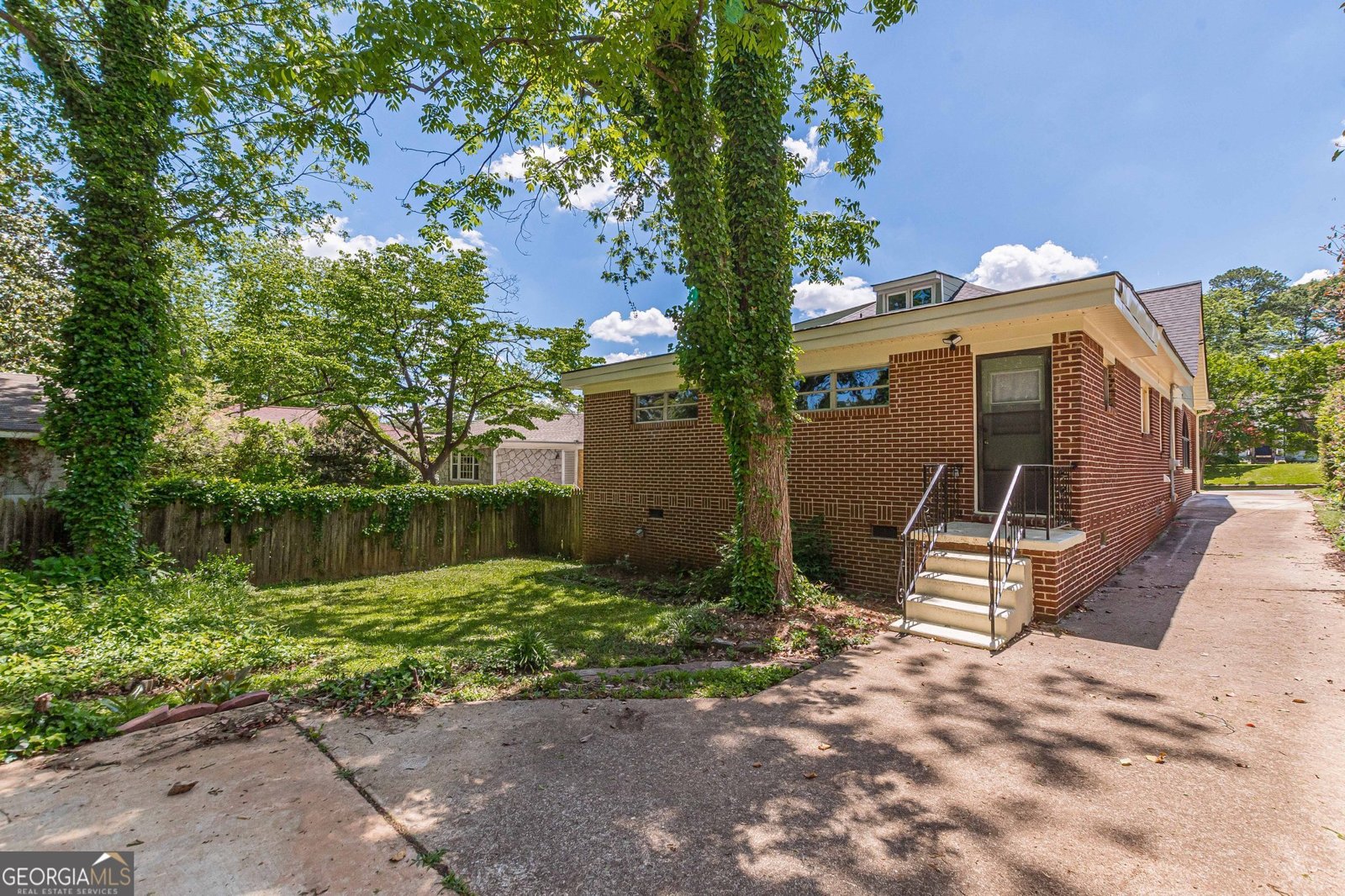 1391 Jefferson Avenue East Point - 49