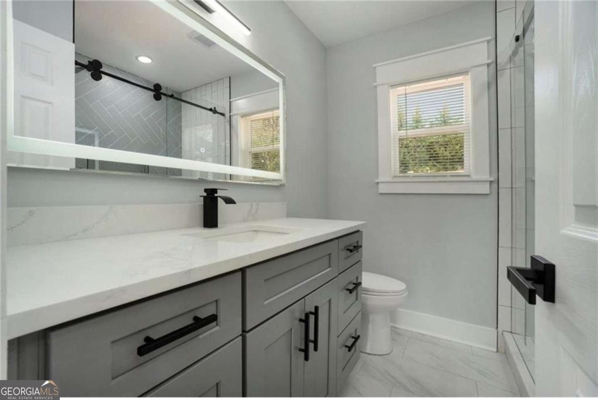 3470 Glenwood Road Decatur - 11