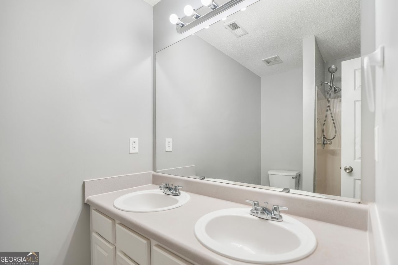 6947 GALLANT Circle Mableton - 13