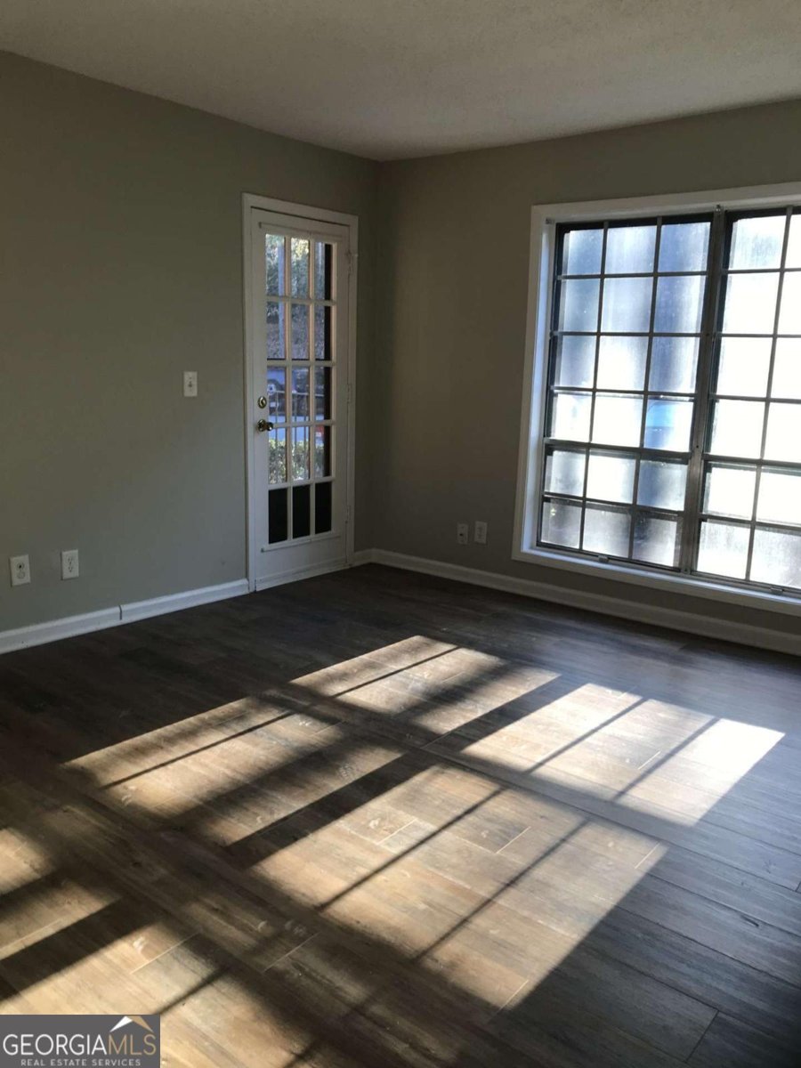 6851 Roswell Road Atlanta - 3