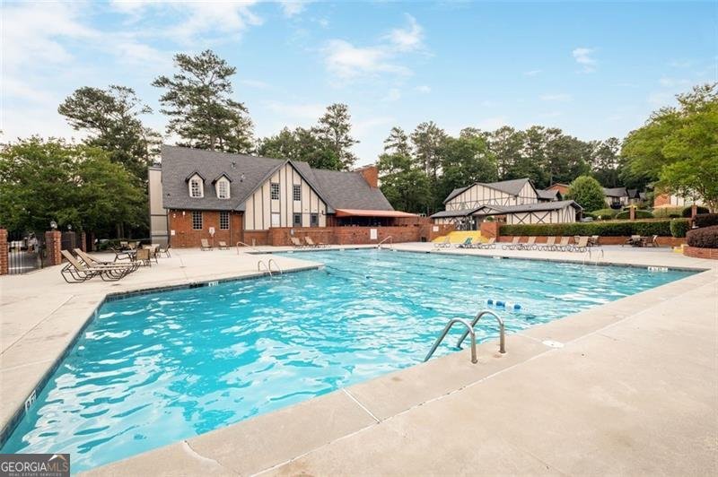 6851 Roswell Road Atlanta - 33