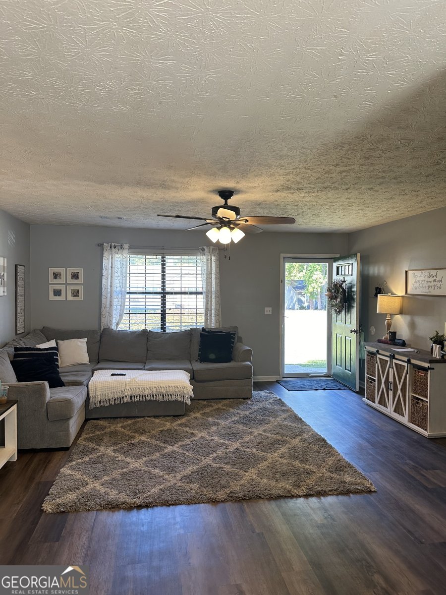 517 Pebble Point Loganville - 3