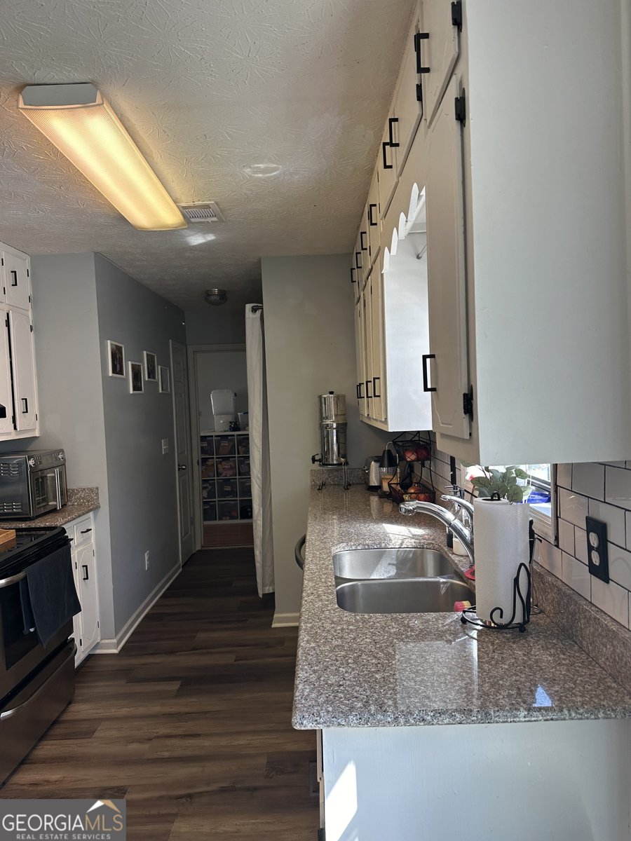 517 Pebble Point Loganville - 9