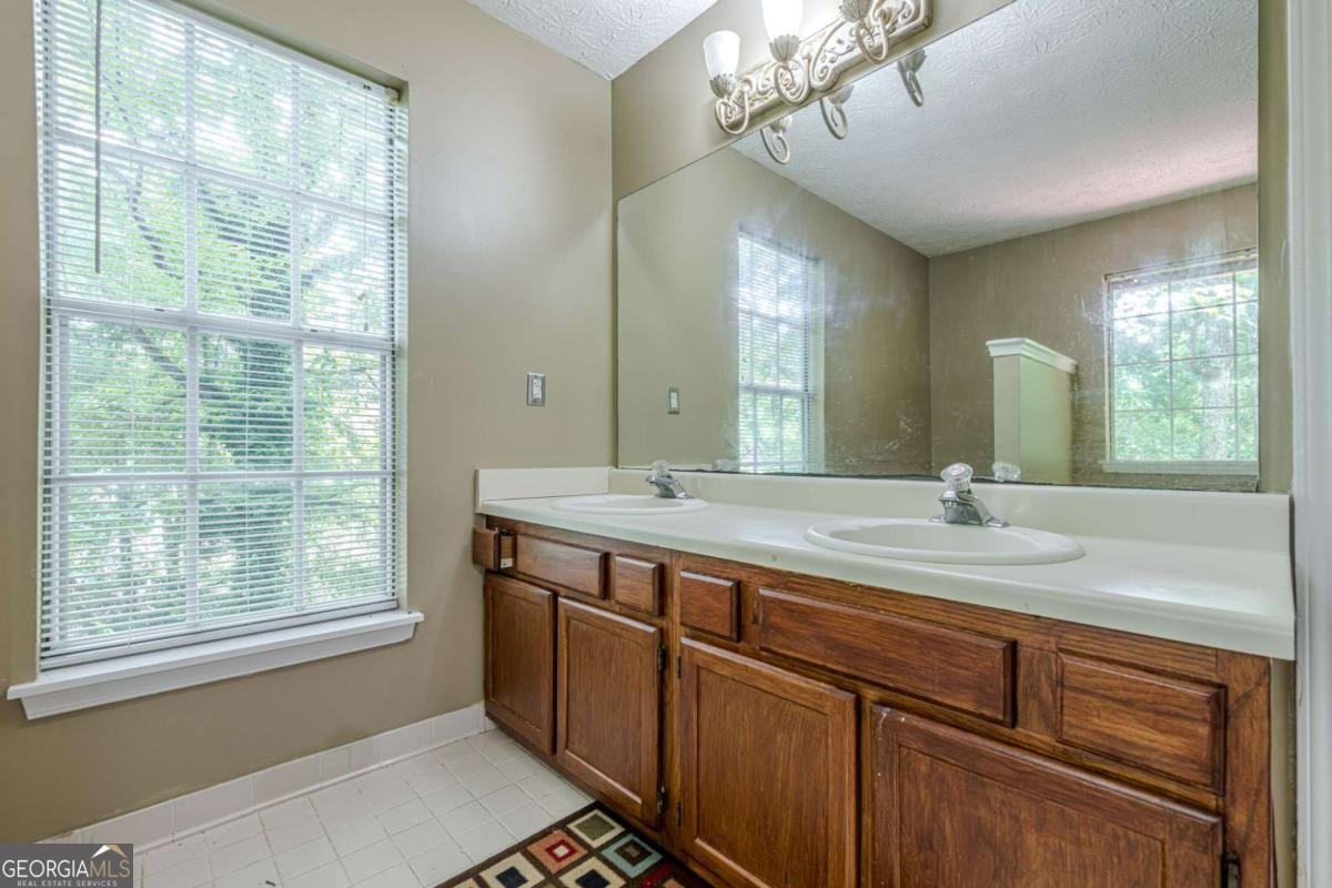 2563 Creek Terrace Snellville - 26