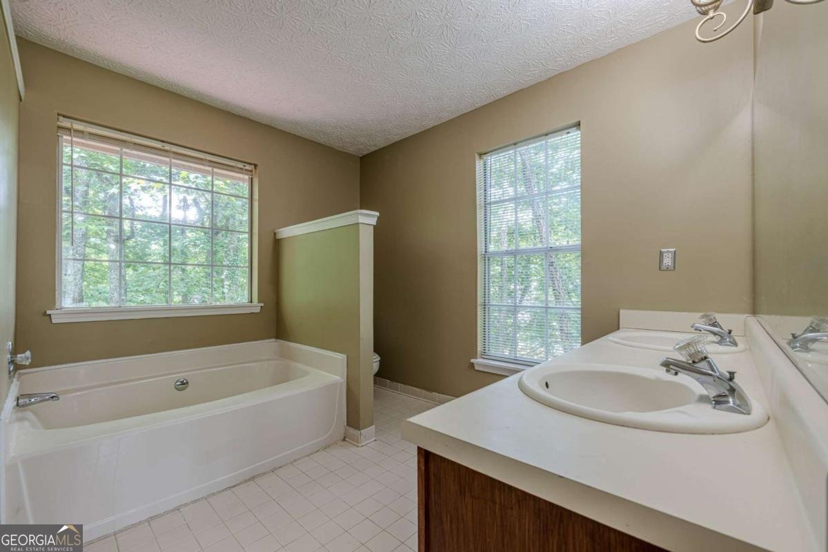 2563 Creek Terrace Snellville - 27