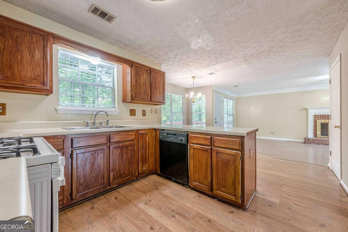 2563 Creek Terrace Snellville - 8
