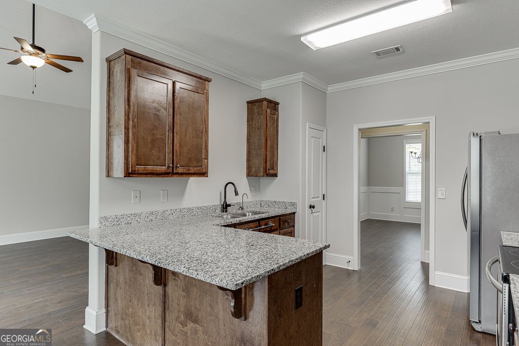 63 EMMA Lane Winder - 18