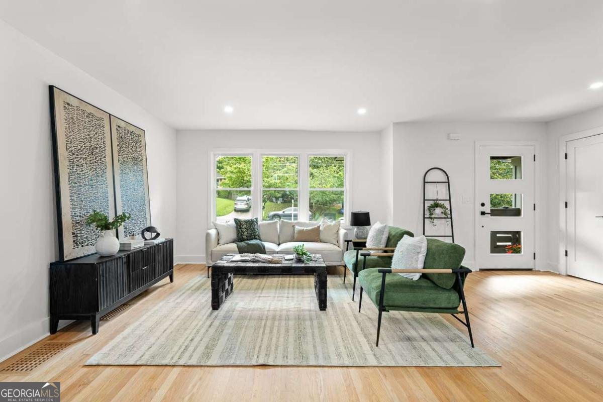 1494 May Avenue Atlanta - 10