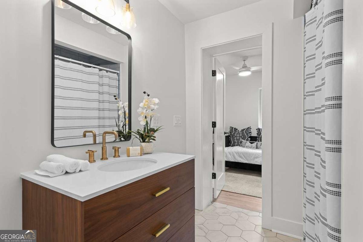 1494 May Avenue Atlanta - 29