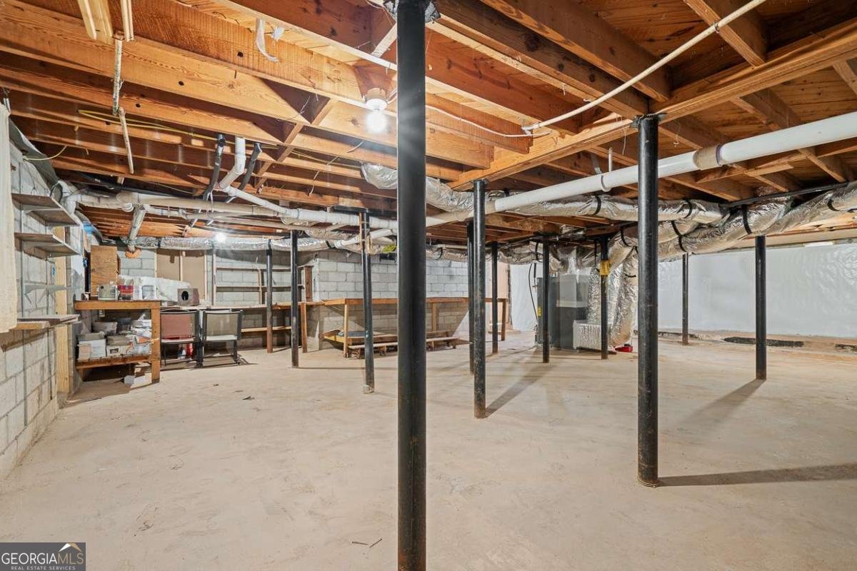 1494 May Avenue Atlanta - 40