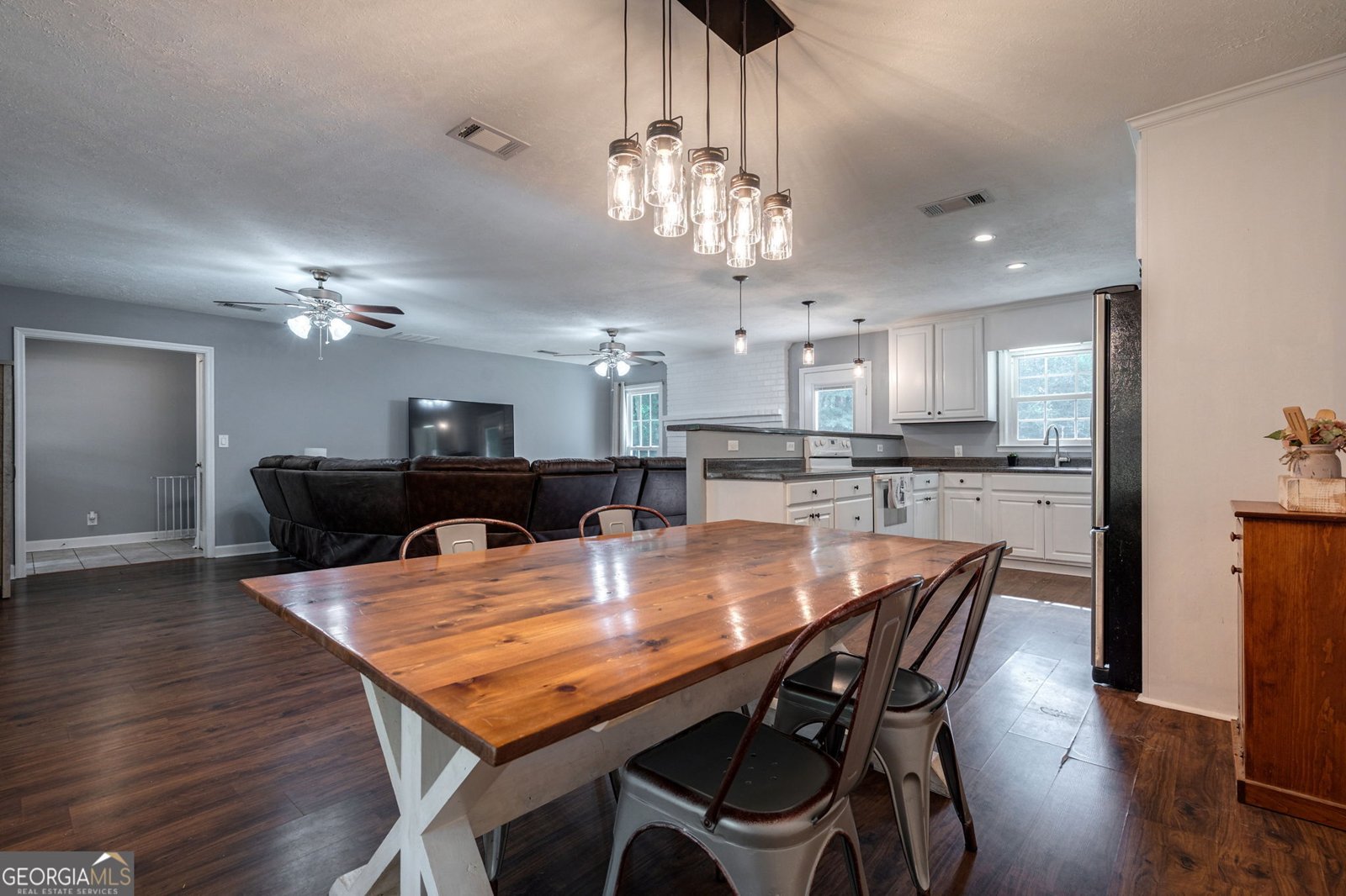 5311 Highway 106 Hull - 10