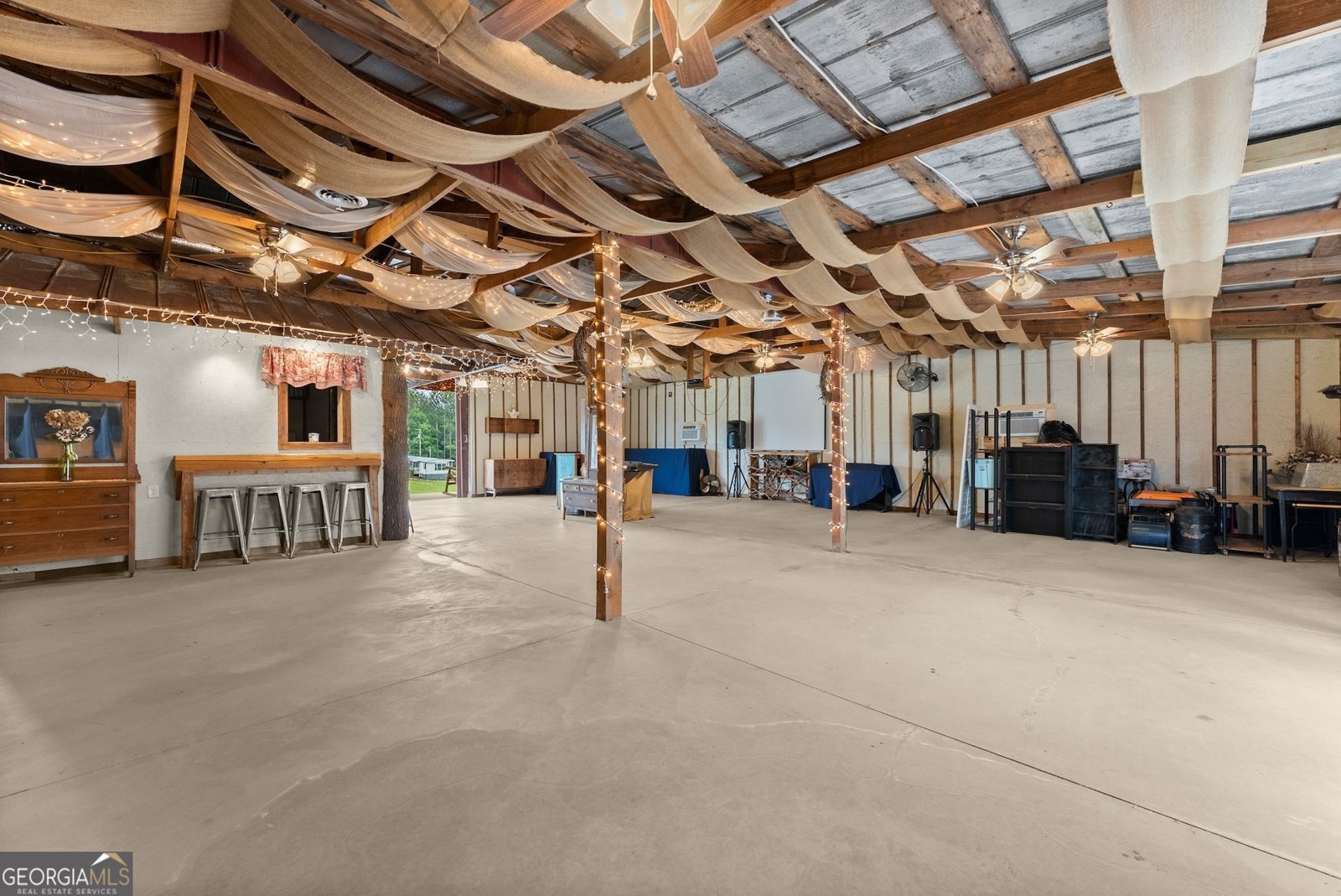 8958 Bill Savage Road Lula - 95