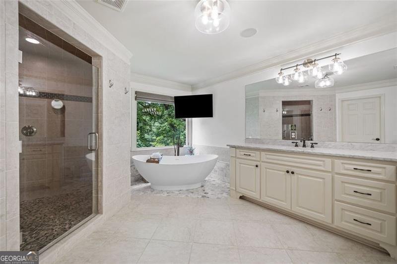 407 MAPLE RIDGE Court Cumming - 45