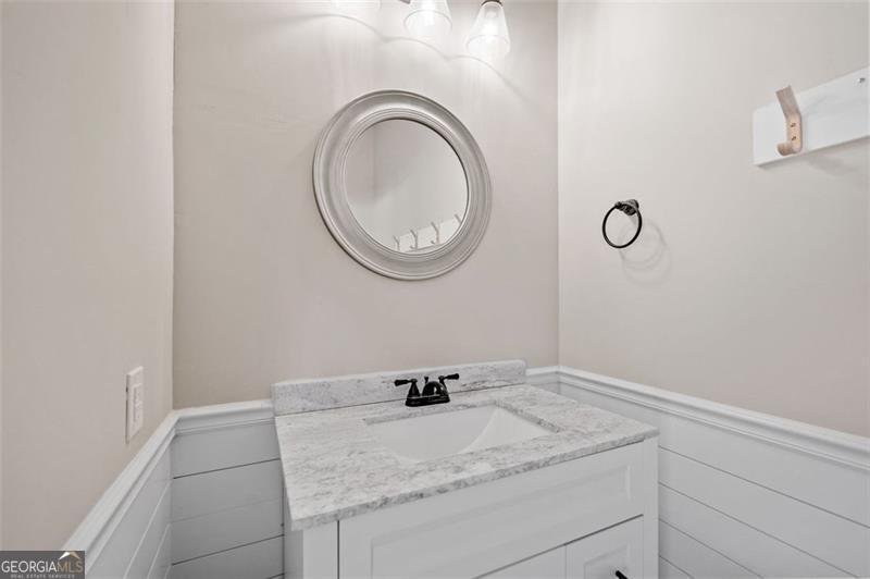407 MAPLE RIDGE Court Cumming - 84