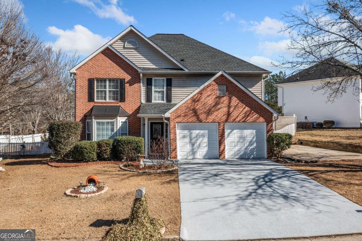 2885 Field Spring Drive Lithonia - 1