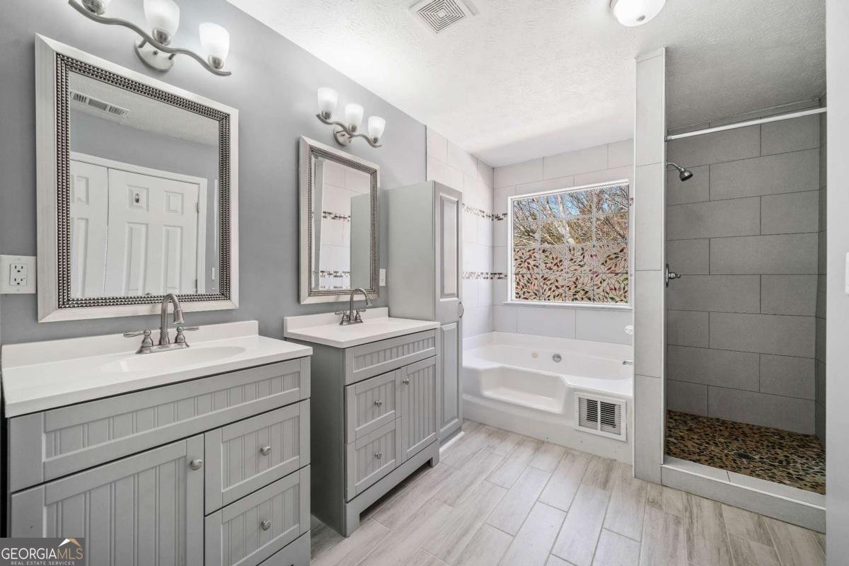 2885 Field Spring Drive Lithonia - 21