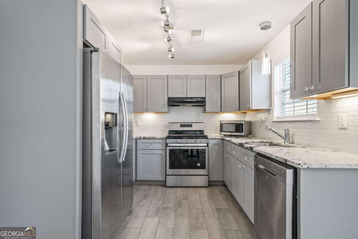 2885 Field Spring Drive Lithonia - 7