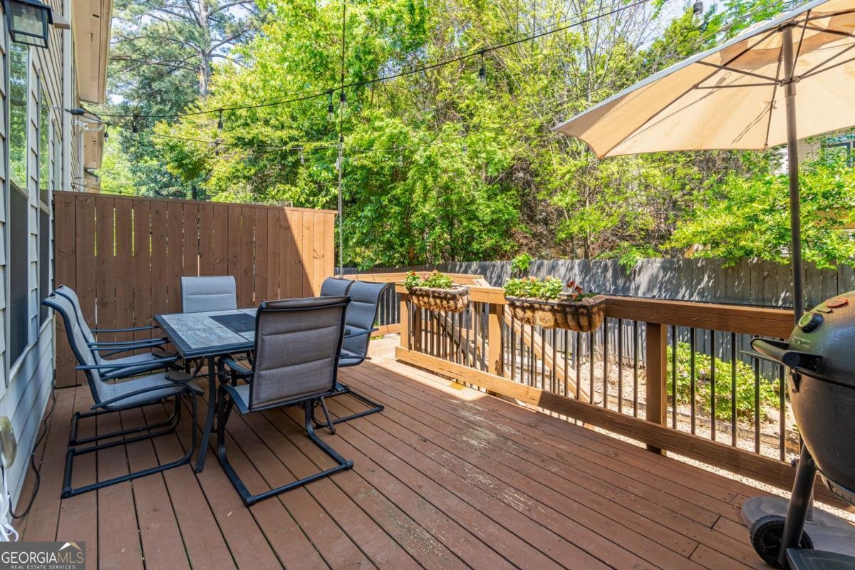 1382 Doublegate Drive Atlanta - 43