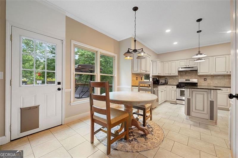 404 PINE GROVE Way Woodstock - 19