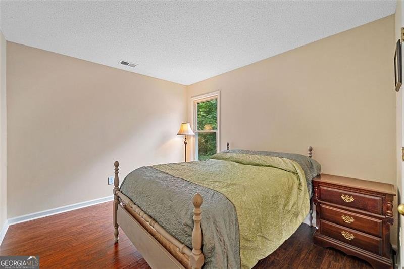404 PINE GROVE Way Woodstock - 33