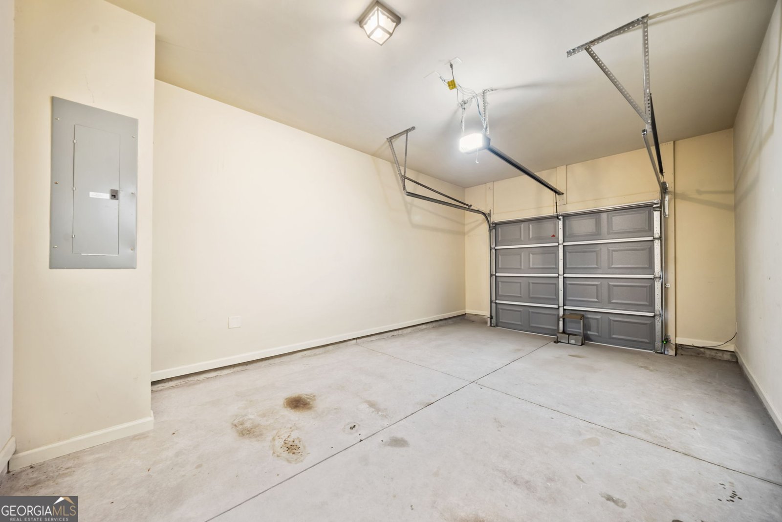 5415 Sycamore Court Oakwood - 8