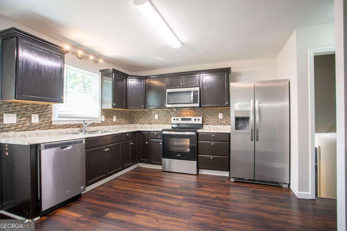 4331 Wrexham Court Snellville - 4