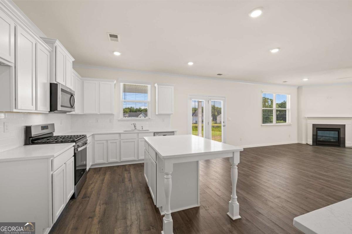 301 Sandy Oak Drive Loganville - 14