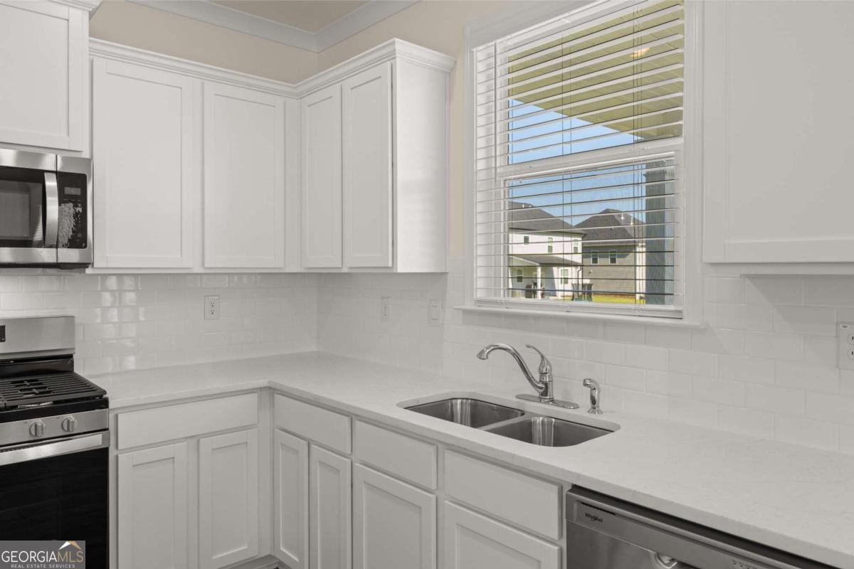 301 Sandy Oak Drive Loganville - 15