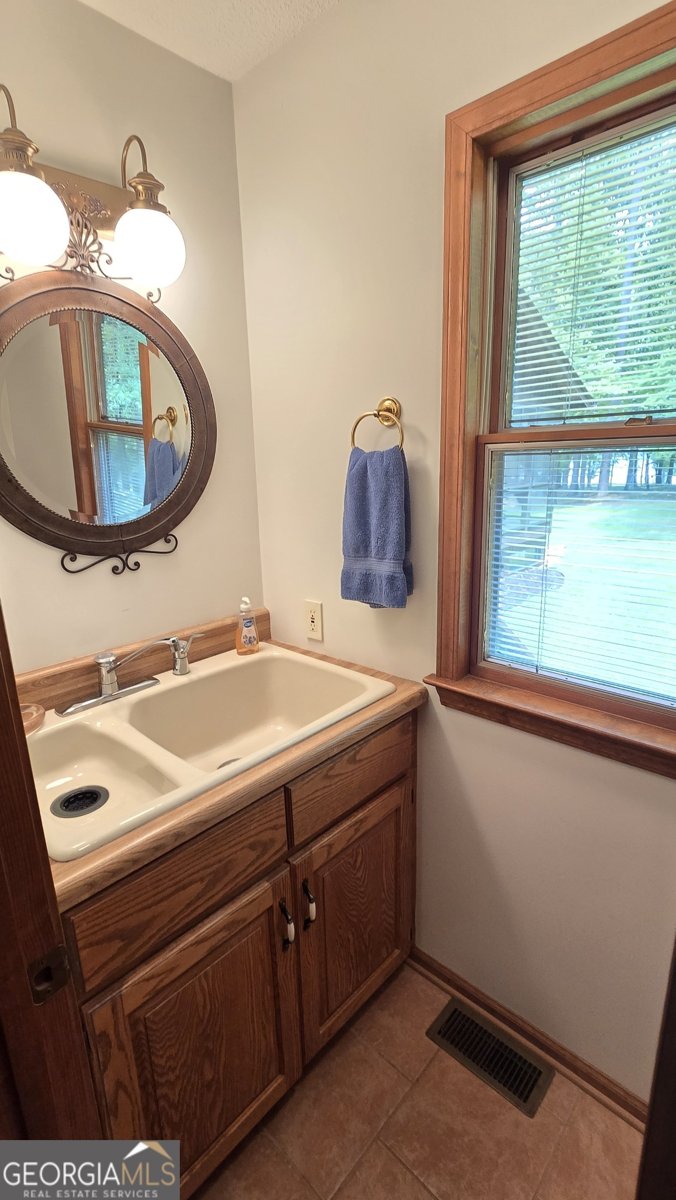 396 Greenleaf Drive Lavonia - 27