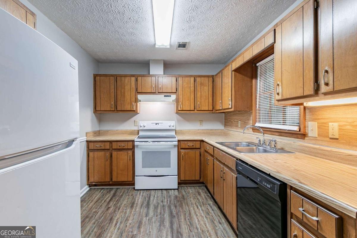 604 Hamlet Court Conyers - 5