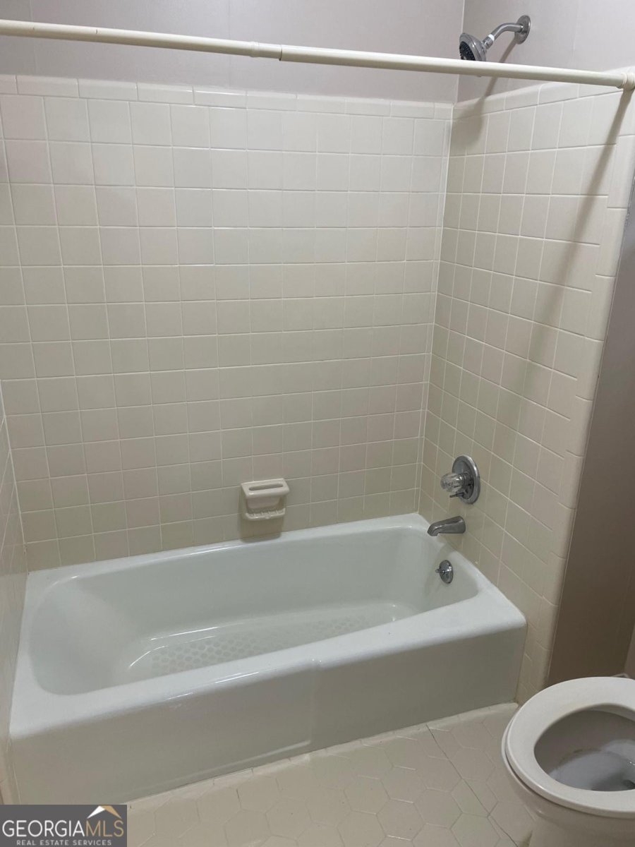 240 Huntington Road Bogart - 10
