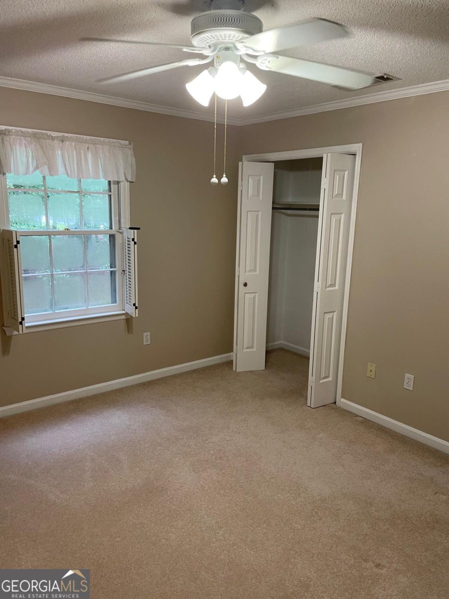 240 Huntington Road Bogart - 12