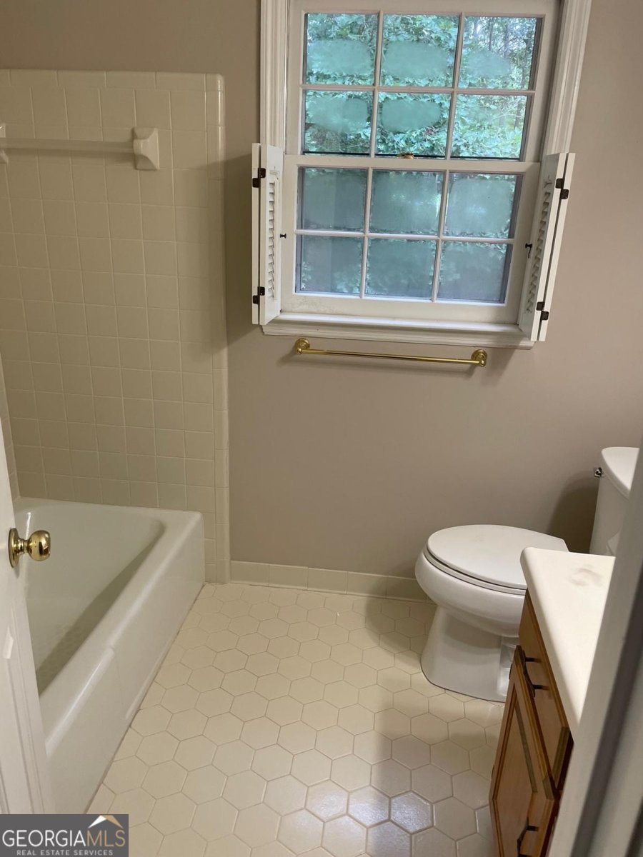 240 Huntington Road Bogart - 13